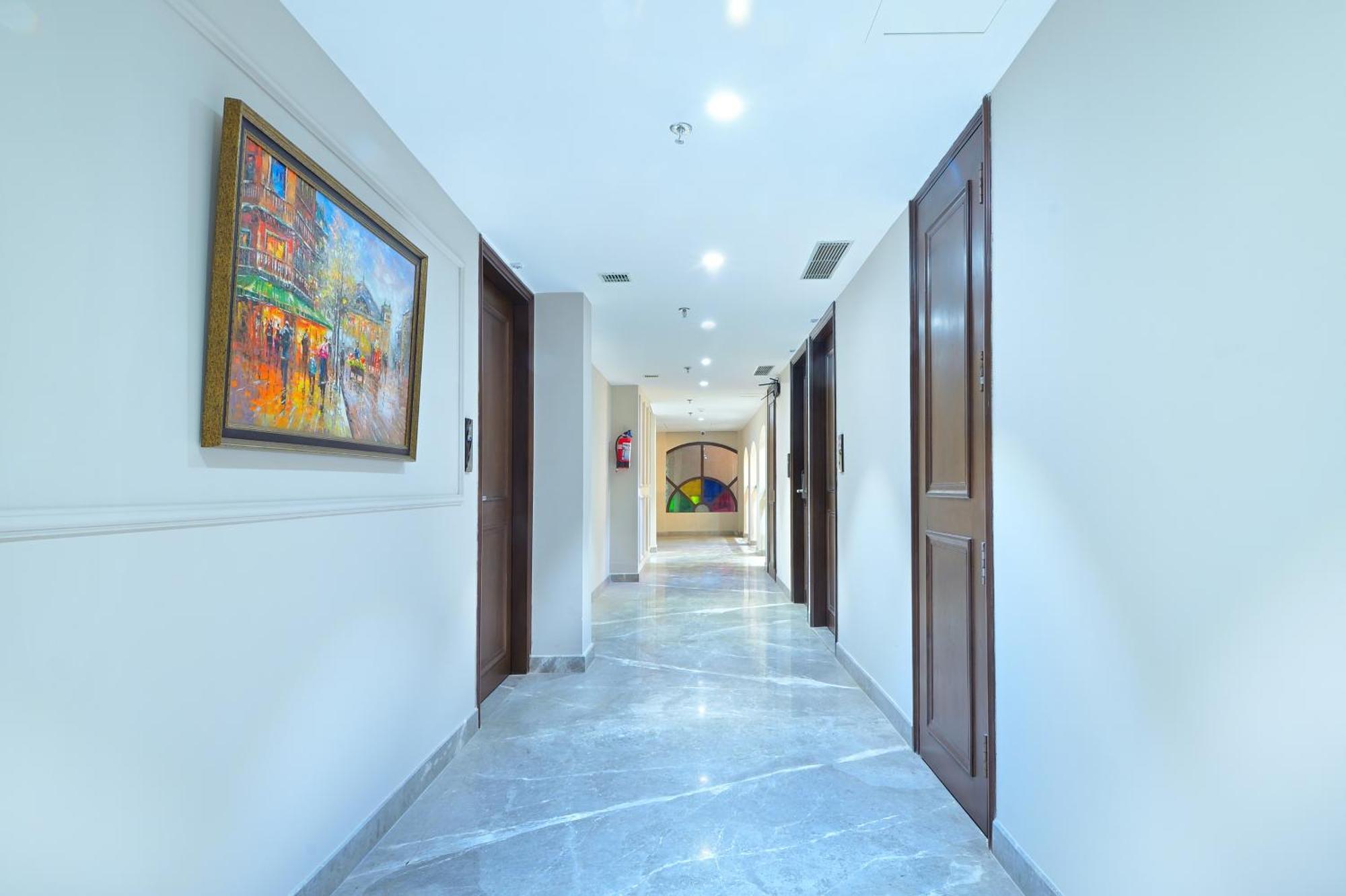 Hotel Sapphire House - 3 Mins Walk From Metro And 5 Mins From Rail Station New Delhi Eksteriør billede